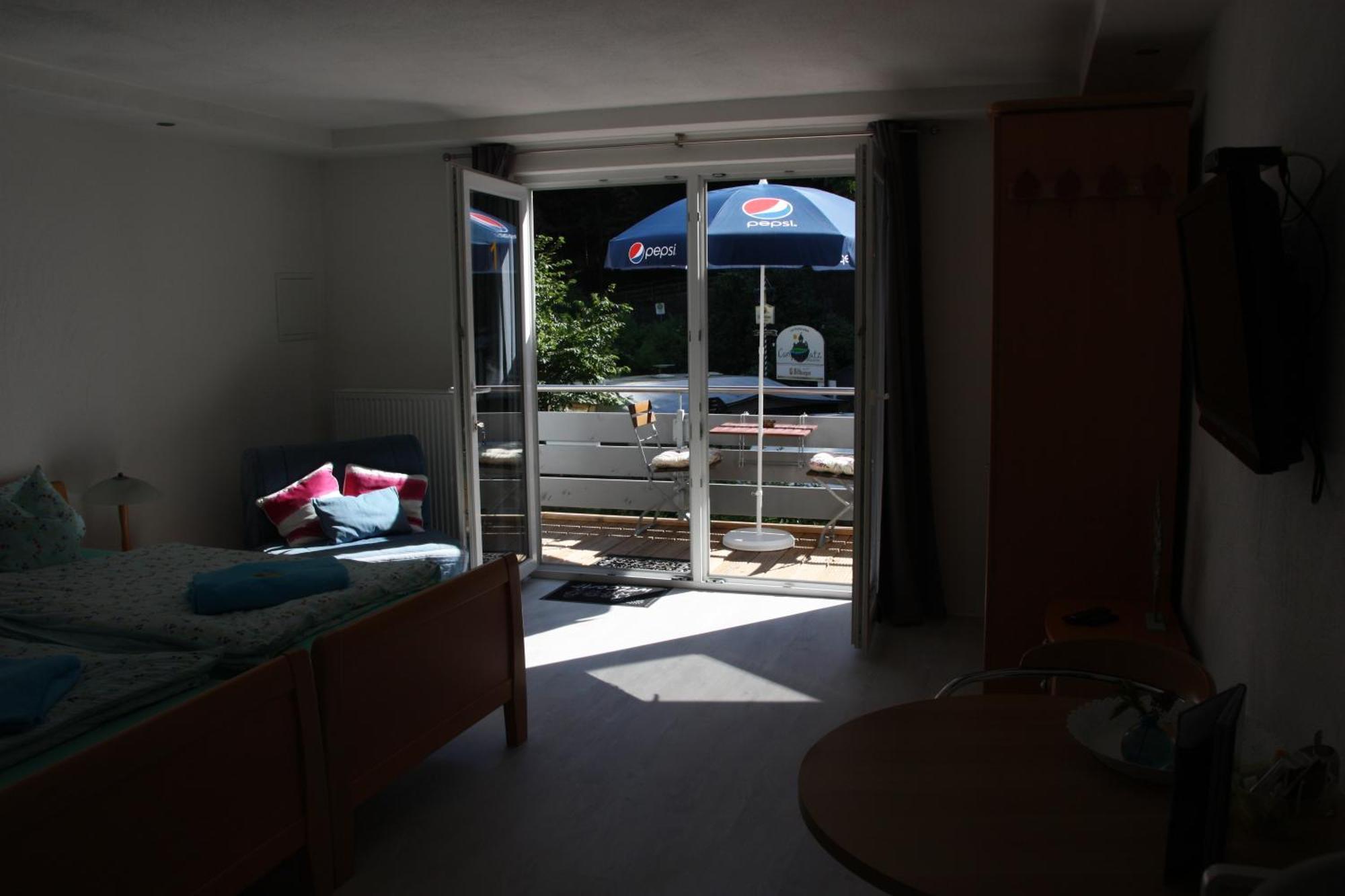 Pension Camping Schausten โคเคห์ม ภายนอก รูปภาพ