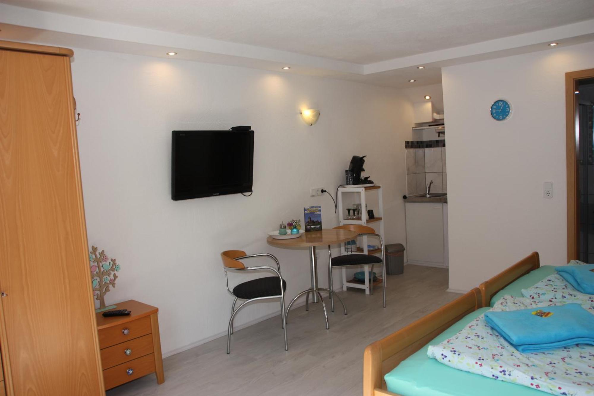 Pension Camping Schausten โคเคห์ม ภายนอก รูปภาพ